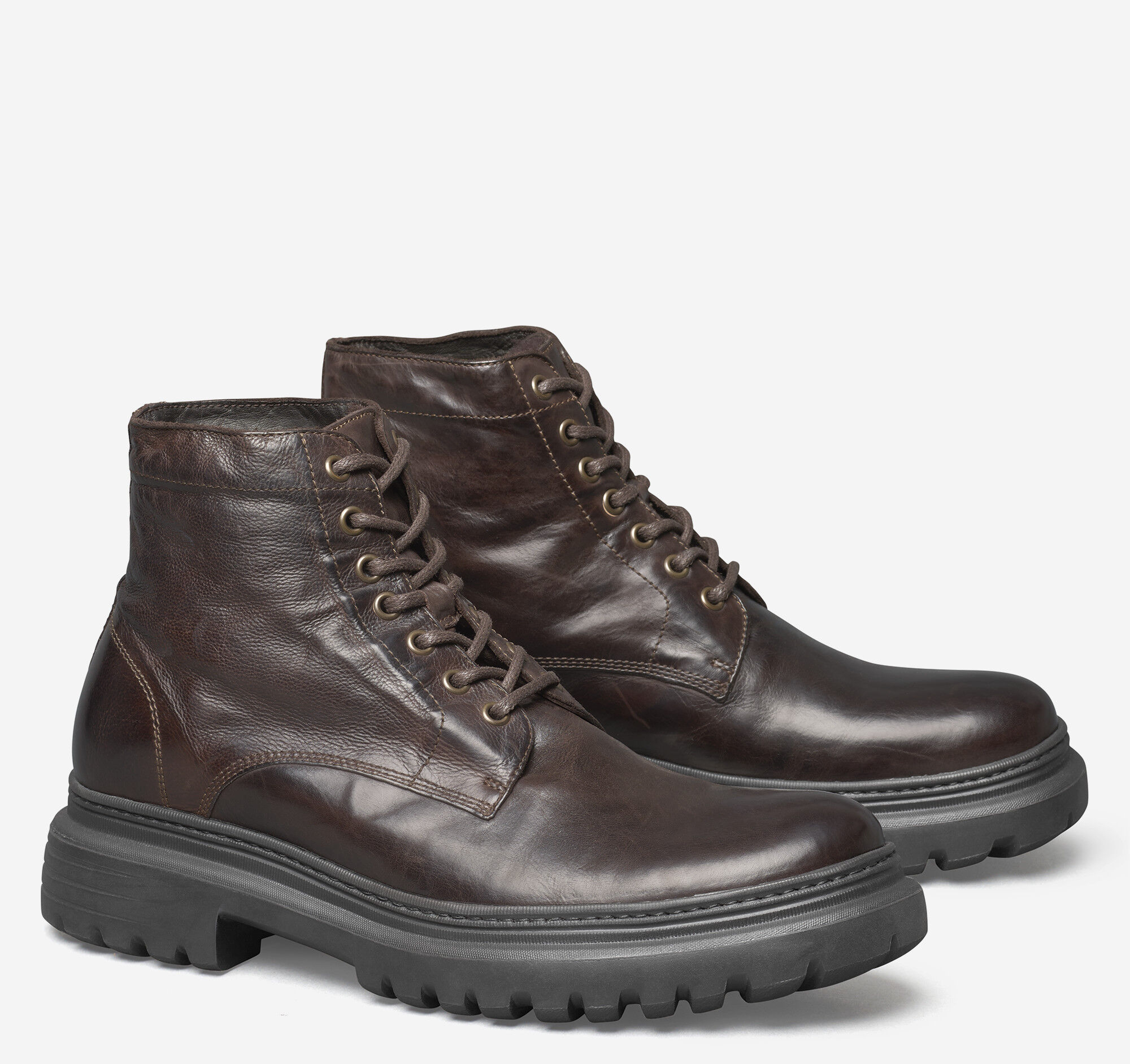 Everson Plain Toe Shearling Boot